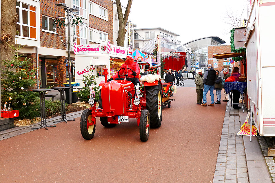 Weihnachtsrecker auf dem Qiuckborner Weihnachtmarkt