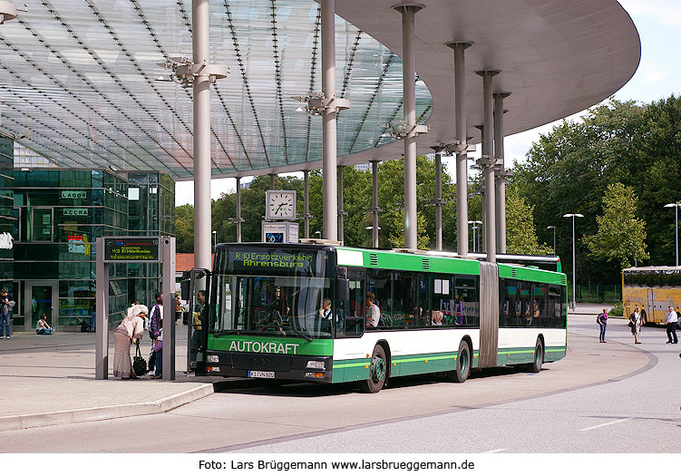 Autokraft Bus in Hamburg auf dem ZOB