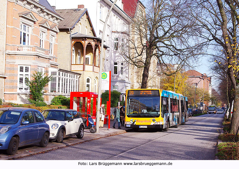 Haltestelle Gerichtstraße in der Max-Brauer-Allee