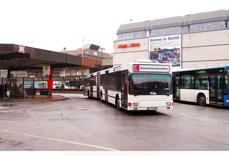 Ein SEV Bus am Bahnhof Hamburg-Altona