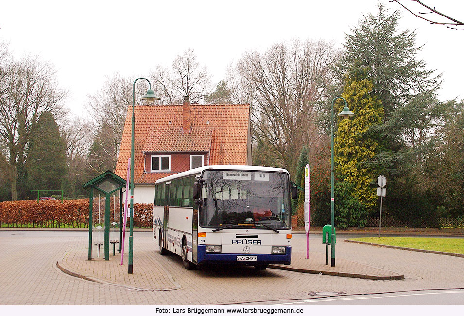Ein Bus am Bahnhof Schneverdingen - Linie 106 nach Neuenkirchen
