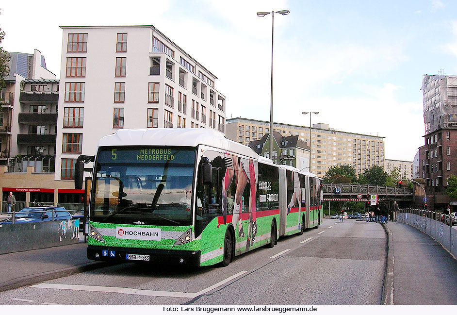 Doppelgelenkbusse bei der Hamburger Hochbahn