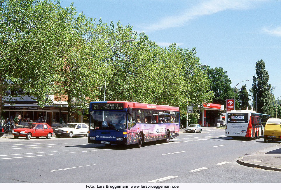 Der PVG Bus 538 an der Haltestelle Schenefelder Platz