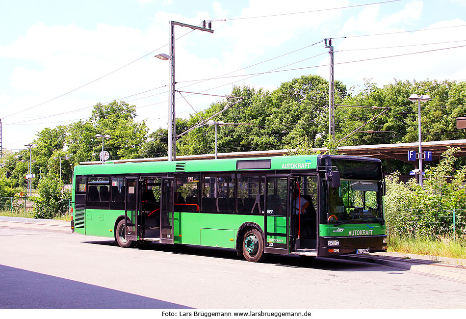 Ein Autokraft Bus auf dem ZOB vom Bahnhof Hamburg-Bergedorf