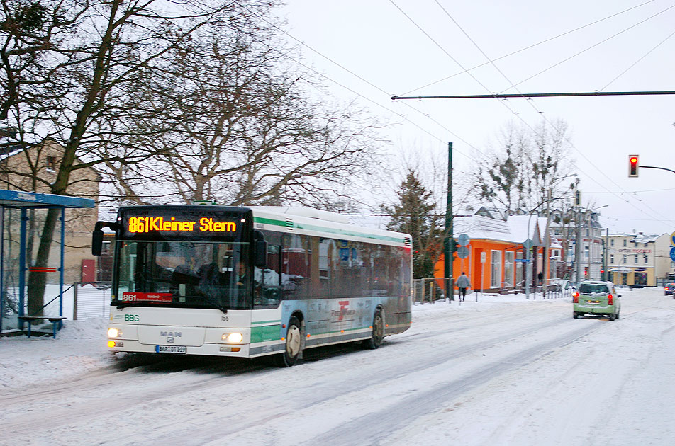 Der Obus in Eberswalde - Ersatzverkehr an der Haltestelle Schönholzer Straße / Kleiner Stern