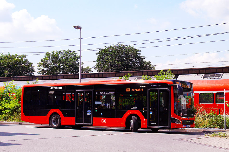 Ein Autokraft Bus auf dem ZOB in Hamburg-Bergedorf