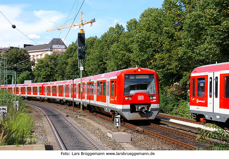 Hamburger S-Bahn Baureihe 474 - Bahnhof Dammtor
