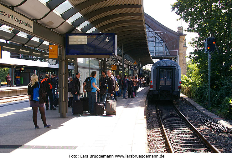 Intercity im Bahnhof Hamburg Dammtor