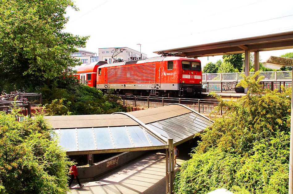 DB Baureihe 112 im Bahnhof Hamburg-Rahlstedt