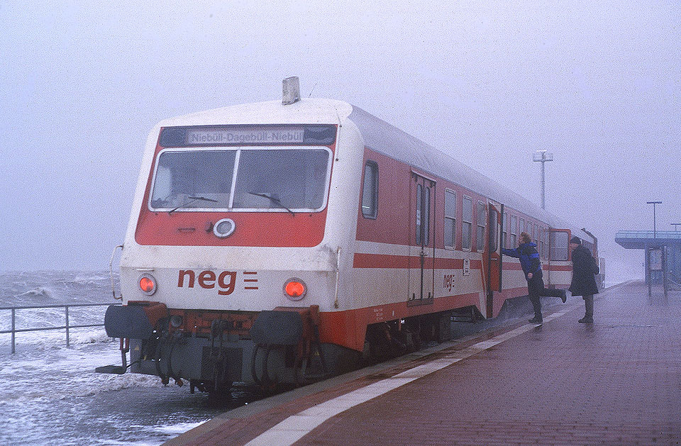 Die NEG in Dagebüll auf der Mole bei Sturmflut