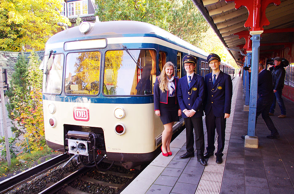 Museumszug der Historischen S-Bahn Hamburg in Othmarschen