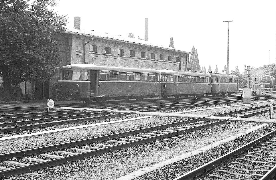 Drei Uerdninger Schienenbusse in Bayreuth Hbf