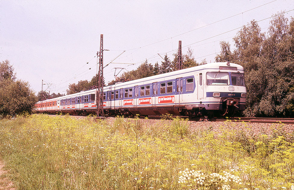 Zwei Triebwagen der Baureihe 420 der S-Bahn in München