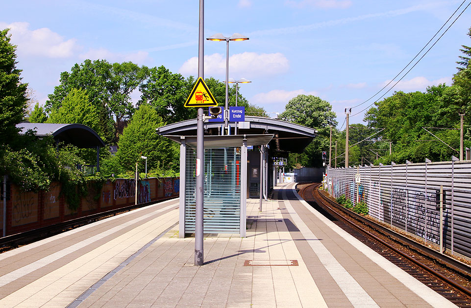 Der Bahnsteig vom Bahnhof Wohltorf der Hamburger S-Bahn