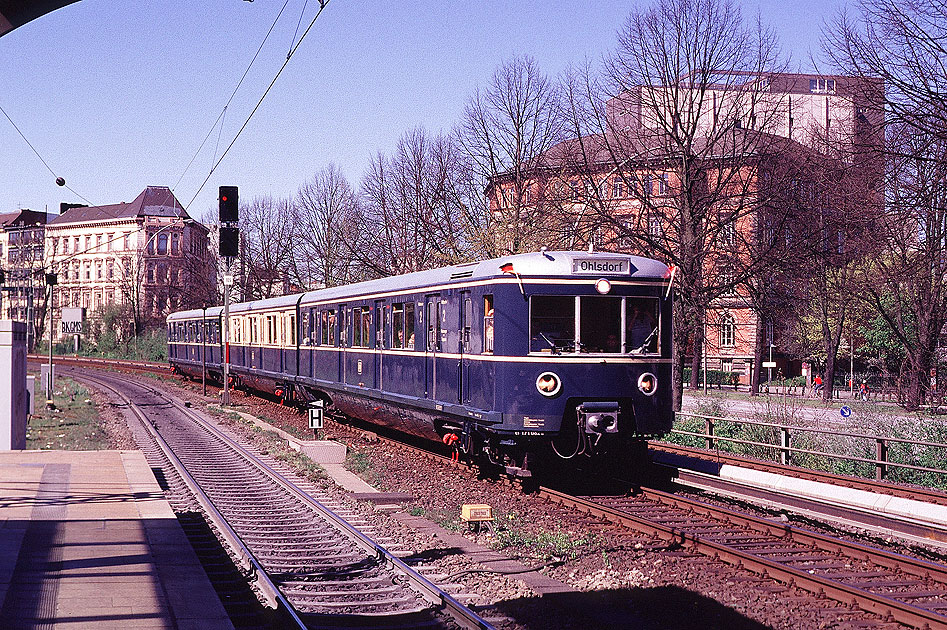 Der Museumszug 471 082 der Hamburger S-Bahn