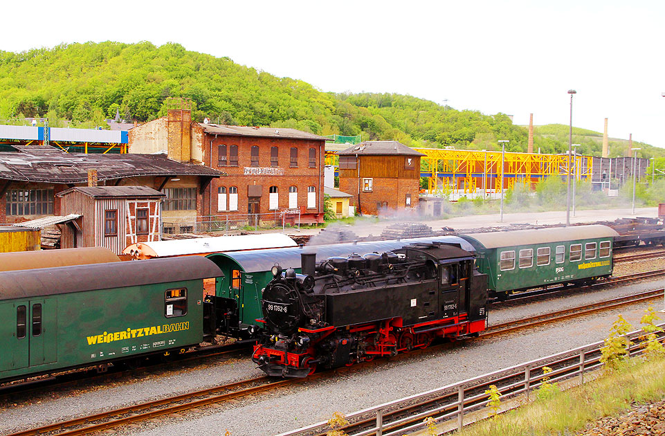 Die Dampflok 99 1762 der SDG im Bahnhof Freital-Hainsberg