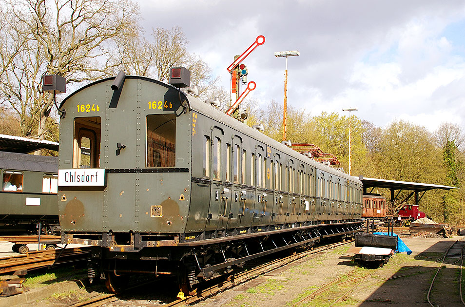 Die Fahrzeuge der Hamburger S-Bahn: Wechselstrom S-Bahn Hamburg - der 1624 vom VVM in Aumühle - ein Triebwagen der Hamburg-Altonaer Stadt- und Vorortbahn