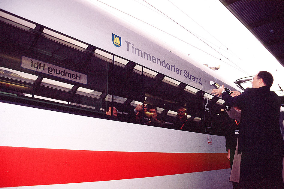 Die Taufe vom ICE Timmendorfer Strand im Hamburger Hbf