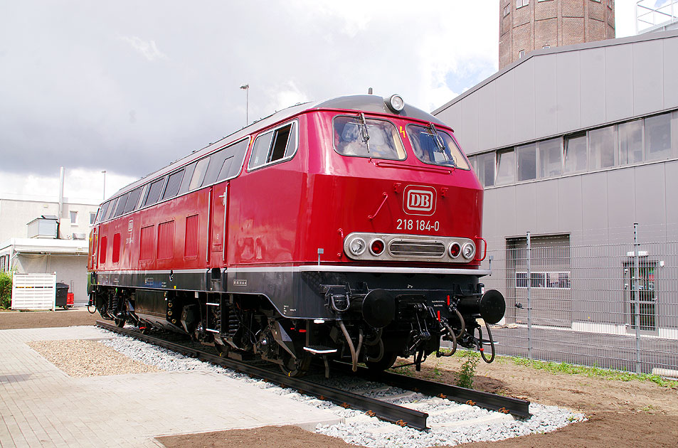 DB Konferenzlok im Aw Bremen - Die 218 184-0