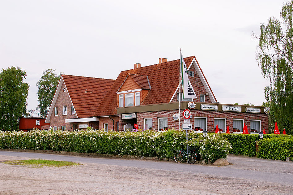 Der Bahnhof Teufelsort an der Hamburger Marschbahn