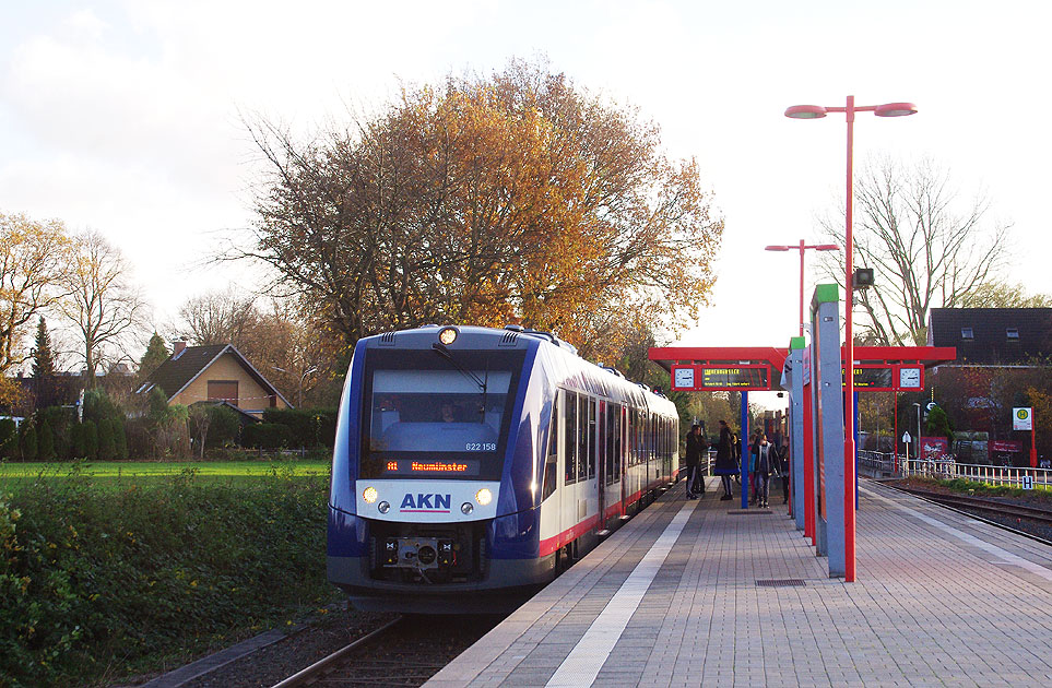 AKN Lint im Bahnhof Hasloh