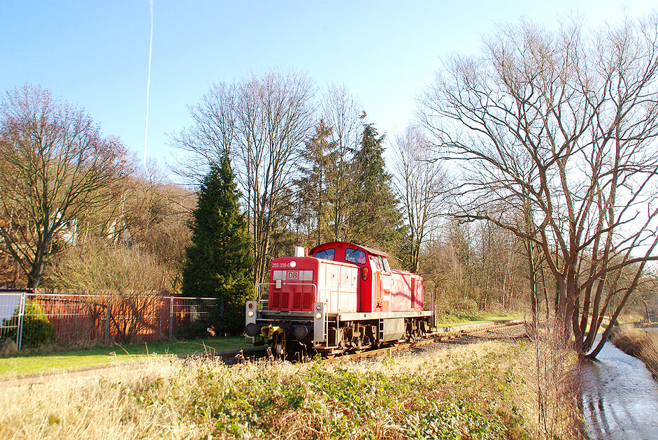 DB Baureihe 295 im Bahnhof Holtenklinke an der Strecke Hamburg-Bergedorf - Geesthacht