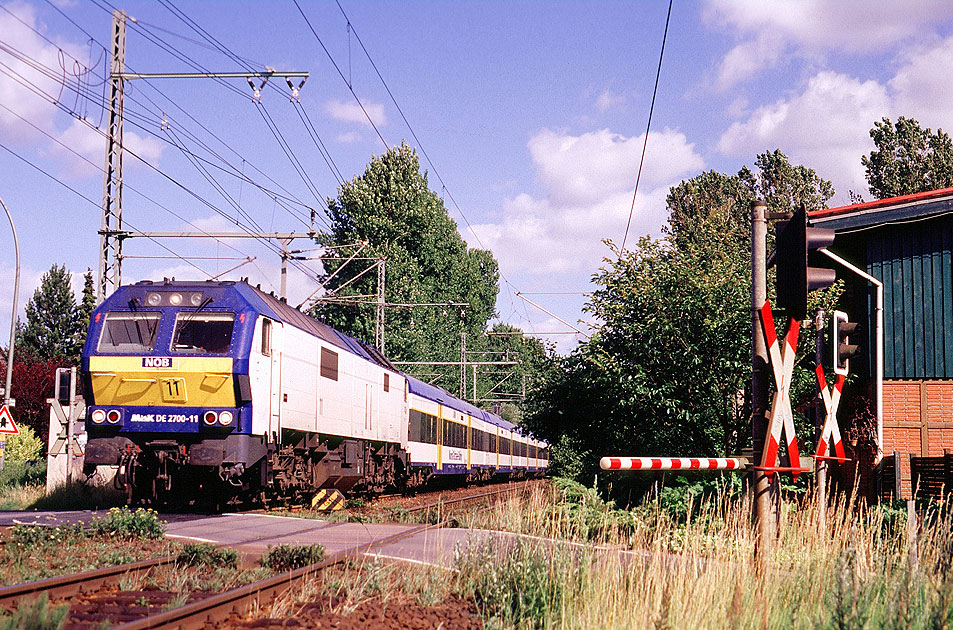Ein NOB Marschbahnzug in Elmshorn