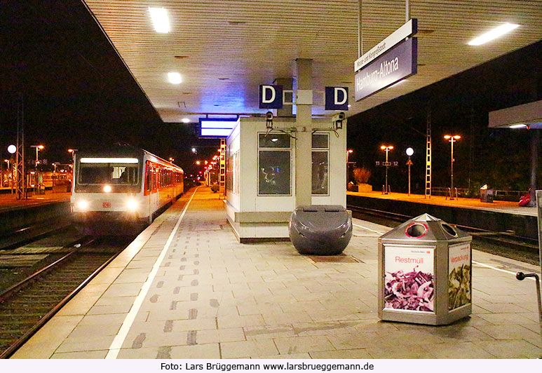 Der Syltshuttle Plus in Hamburg-Altona die Baureihe 628 als Wanderdüne