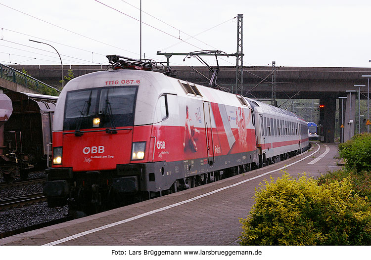 ÖBB Taurus der Baureihe 1116 in Hamburg-Harburg