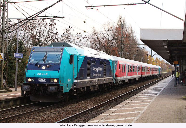 Die Baureihe 245 - Lok 245 211-8 im Bahnhof Elmshorn