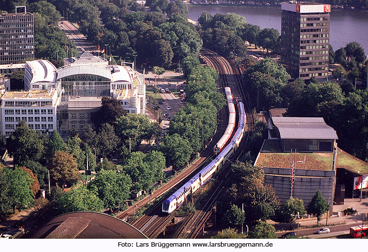 Bahnhof Dammtor und die Binnenalster