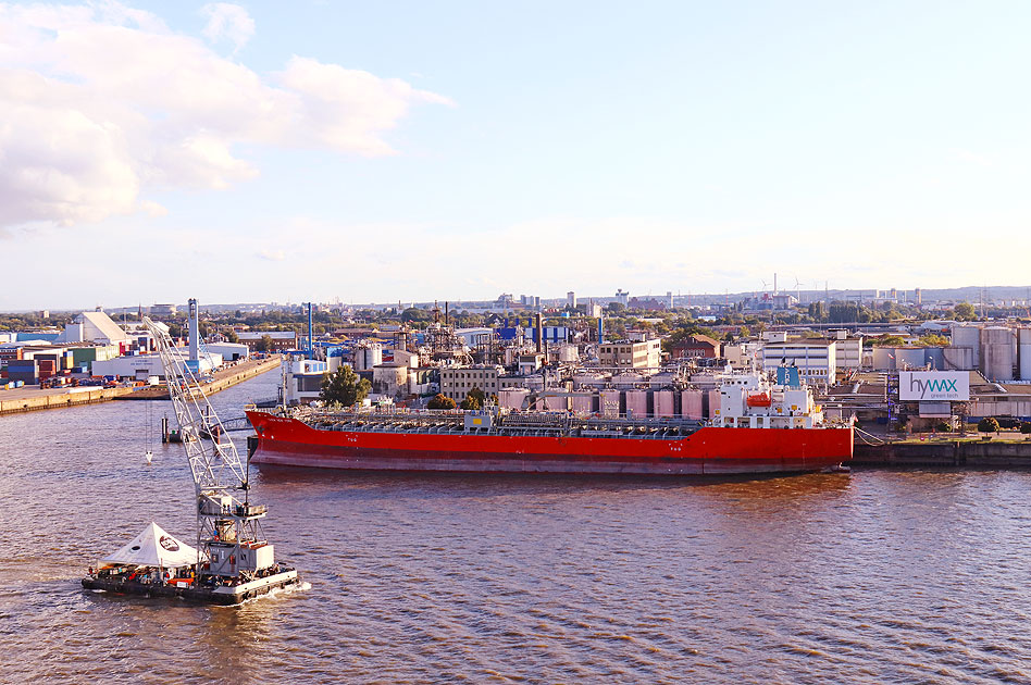 Der Schwimmkran HHLA 1 Karl Friedrich Steen auf der Elbe in Hamburg