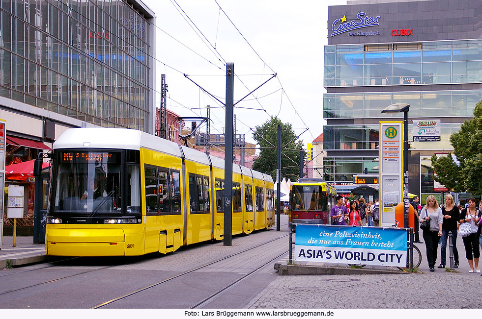 Die Straßenbahn in Berlin - am Alexanderplatz