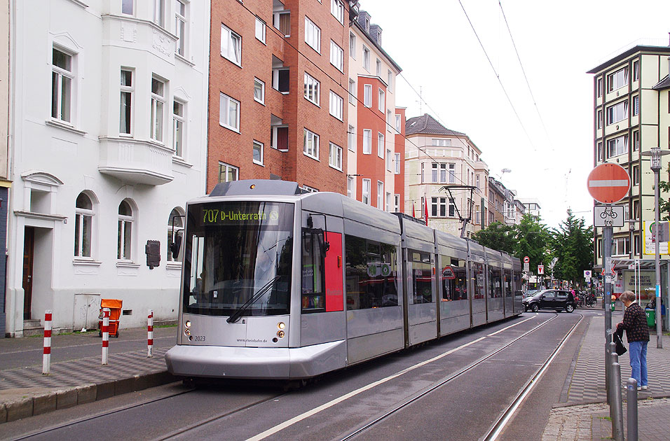 Die Straßenbahn in Düsseldorf Fotos Suchen Sie Fotos für