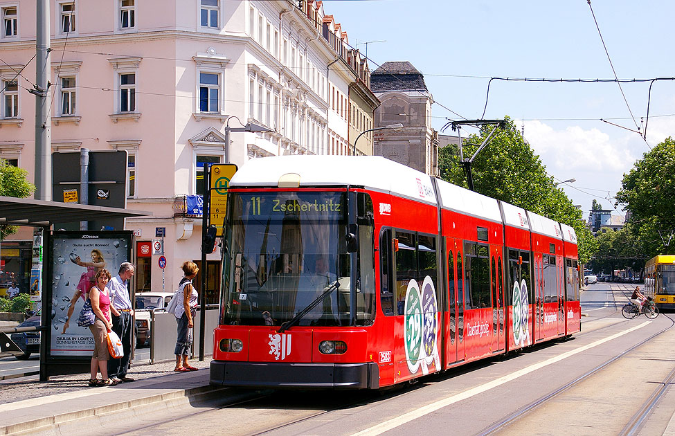 Straßenbahn Dresden Haltestelle Albertplatz