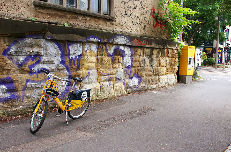 Ein Mobibike in Dresden von der DVB und von Nextbike an der Haltestelle Augsburger Straße in Dresden
