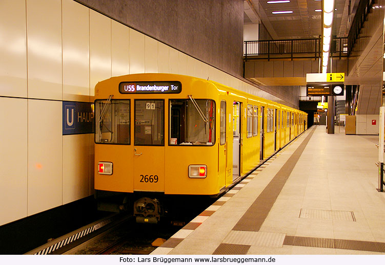 Die Kanzler U-Bahn in Berlin