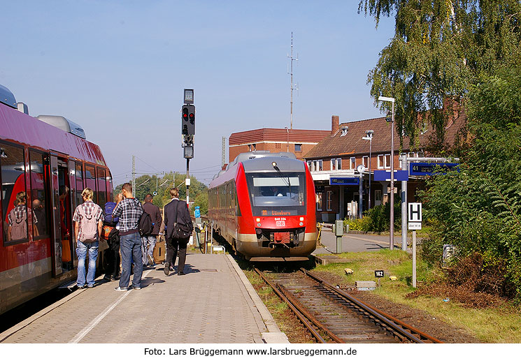 Der Bahnhof Büchen mit einem Lint - Triebwagen von DB Regio
