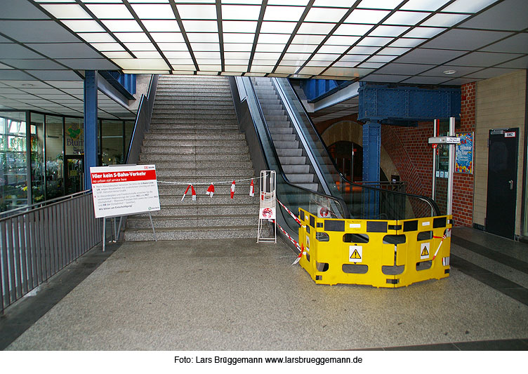 "Hier kein S-Bahn-Verkehr" so stand es im Sommer 2009 auf dem Schild, der Zusammenbruch der Berliner S-Bahn war kein Zufall...