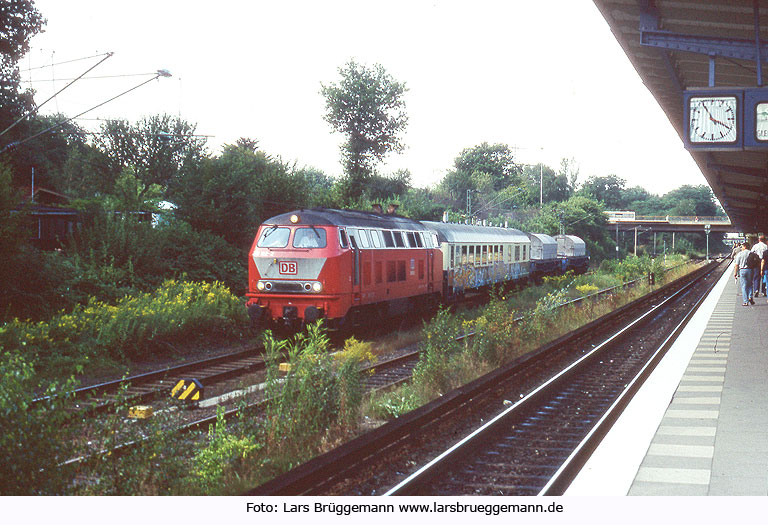 DB 218 102 - DB Baureihe 218 - Castor Zug in Hamburg