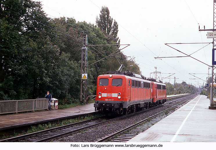 DB Baureihe 140 im Bahnhof Elmshorn