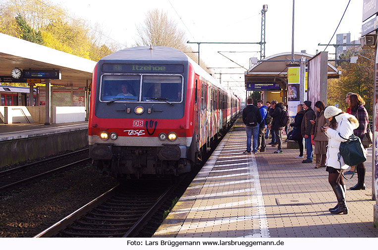 DB Regio - Regioalbahn im Bahnhof Pinneberg