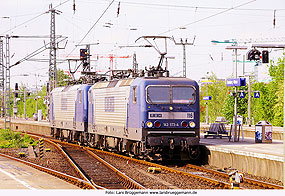DB Baureihe 143 im Bahnhof Hamburg-Altona