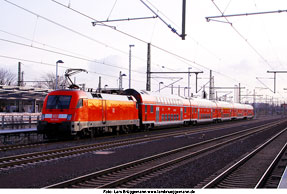 DB Baureihe 182 in Magdeburg Hbf - Lok 182 004