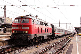 DB Baureihe 218 - Lok 218 495 in Augsburg Hbf - Foto: Lars Brüggemann - www.larsbrueggemann.de