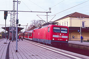 DB Baureihe 112 im Bahnhof Lehrte