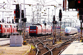 Die 146 001 in Frankfurt am Main Hbf