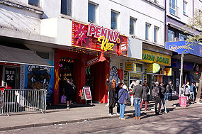 Der Penny Kiez auf der Reeperbahn in Hamburg
