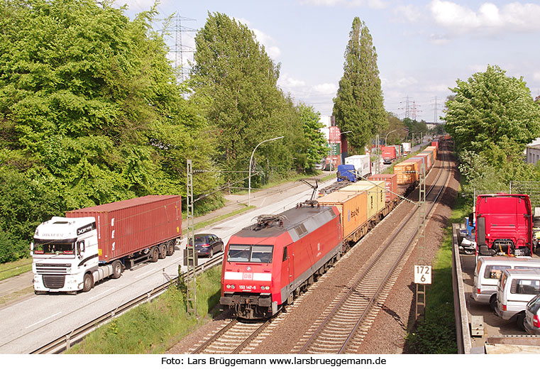 Die DB Baureihe 152 in Hamburg auf der Unterelbebahn