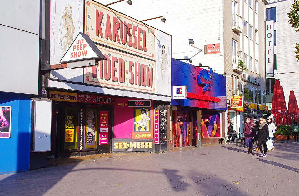 Die Karussel Video-Show - eine Live Peep Show in Hamburg auf St. Pauli / der Reeperbahn